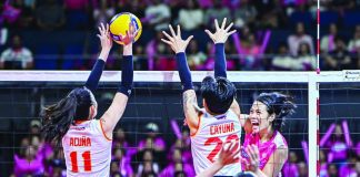 Creamline Cool Smashers’ Jema Galanza attacks against the defense of Cignal Super Spikers. PVL PHOTO