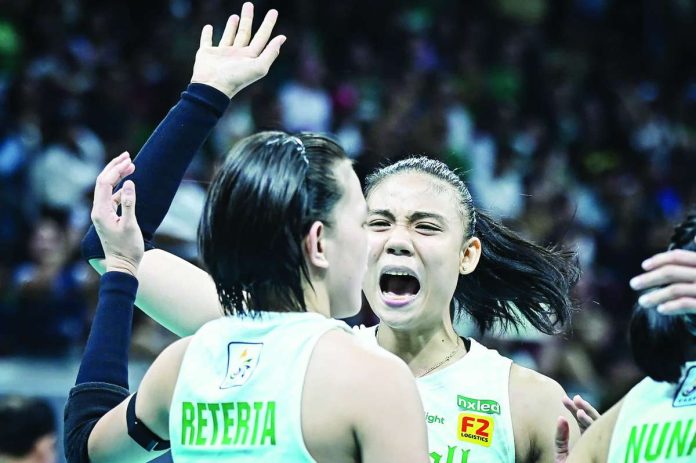 Angel Canino recorded a triple-double during De La Salle University Lady Spikers’ win over National University Lady Bulldogs. UAAP PHOTO