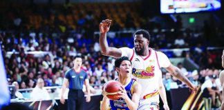 Rain or Shine Elasto Painters’ Jaylen Johnson defends Magnolia Chicken Timplados Hotshots' Jerom Lastimosa. PBA PHOTO