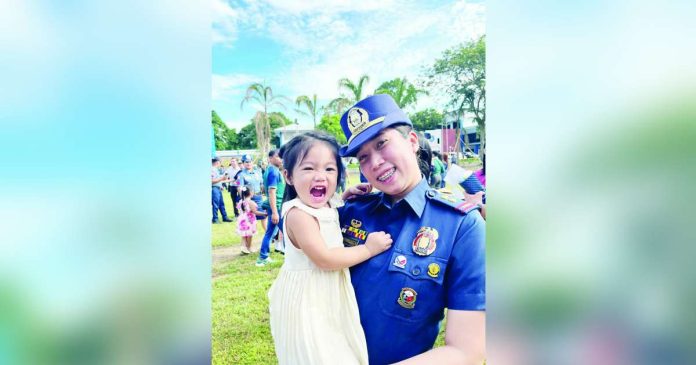 1_compressed_superimposed Police Capt. Mary Dhen Macalisang Gerbolinga and her daughter Juris Adira Segovia