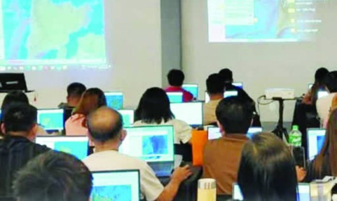 Aklan disaster preparedness copy_compressed Disaster Risk Reduction and Management personnel from Aklan participated in a five-day REDAS training conducted by DOST-PHIVOLCS. The workshop equipped participants with skills in hazard mapping, real-time monitoring, and disaster impact assessment to improve the province’s preparedness for earthquakes, landslides, liquefaction, and tsunamis. DOST-PHIVOLCS PHOTO