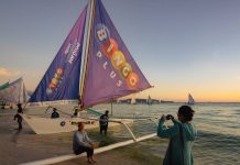 BingoPlus gets in the summer groove, sails on Boracay’s paraw boats BingoPlus sails through Boracay on paraw boats