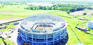 The Bacolod MassKara Coliseum in Barangay Alijis is now 74 percent complete and is expected to be finished before October 2026, according to Mayor Greg Gasataya. The 12,000-seat facility is set to host major sports, cultural and entertainment events, including the Batang Pinoy National Championships in December. SCREENSHOT FROM RANDOM LIFE OBSERVER FB