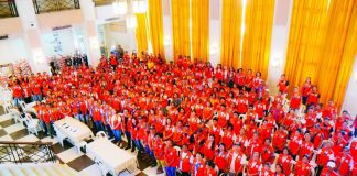 A total of 600 Community Disaster Preparedness Training Volunteers (CDPTVs) from Bacolod City’s coastal barangays stand together during their deployment ceremony, marking their formal activation as frontline responders in disaster-prone communities. BCCO-PIO PHOTO