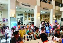 Bacolod rolls out cash aid for farmers, fuel subsidy for drivers amid rising energy costs Farmer beneficiaries received cash assistance under the Presidential Assistance for Farmers and Fisherfolk (PAFF) program at the lobby of the Bacolod City Government Center on May 13, 2026. A total of 613 rice, corn, and sugarcane farmers in Bacolod each received P2,325 to help offset rising production costs and other economic challenges in the agricultural sector. MAE SINGUAY/PN