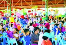Bacolod extends free school supplies to secondary students Nearly 70,000 learners received free school supplies during School Year 2025–2026 through the Bacolod City government’s education support program led by Mayor Greg Gasataya. For School Year 2026–2027, the city will expand the initiative to include secondary public school students, providing free school essentials to a broader group of beneficiaries. BCCO PHOTO