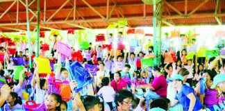 Nearly 70,000 learners received free school supplies during School Year 2025–2026 through the Bacolod City government’s education support program led by Mayor Greg Gasataya. For School Year 2026–2027, the city will expand the initiative to include secondary public school students, providing free school essentials to a broader group of beneficiaries. BCCO PHOTO