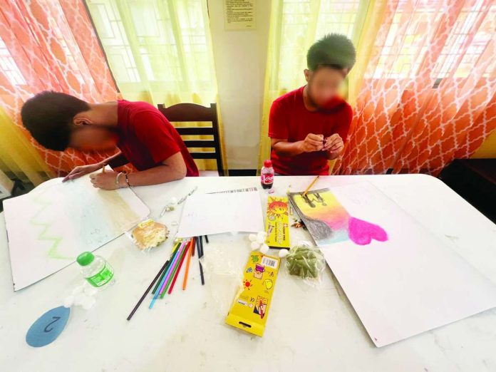 CICL_compressed_resized Photo shows children in conflict with the law at the Regional Rehabilitation Center for Youth in Nueva Valencia, Guimaras. DSWD REGION 6 PHOTO