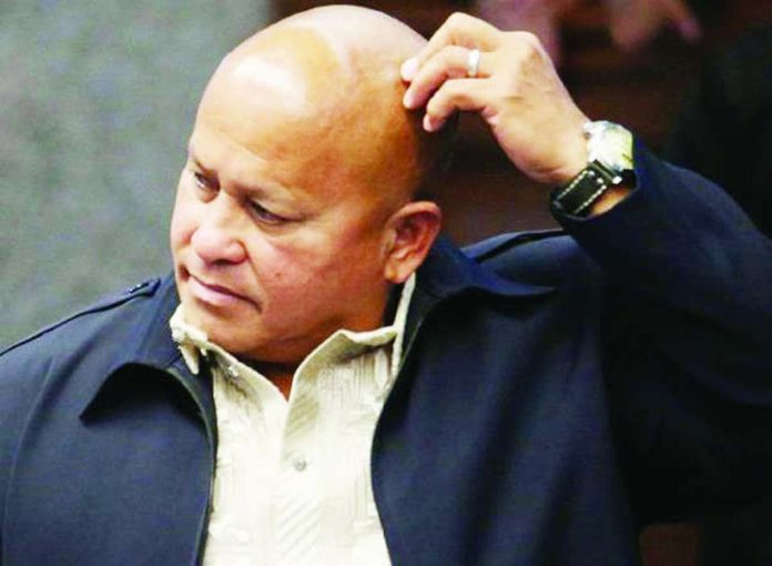 CIDG_Bato_copy_compressed_resized There are more than 100 complaints involving alleged extrajudicial killings during Sen. Ronald Dela Rosa’s stint as Davao City police director and regional director.