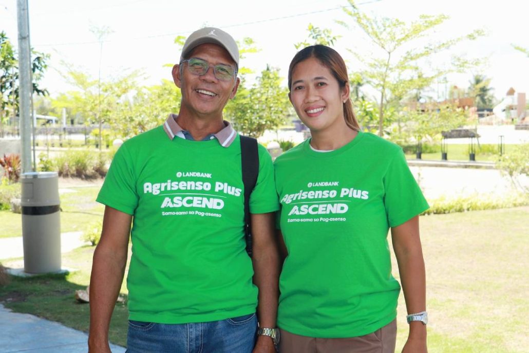 Baliuag Viejo Farmers’ Association President Leonardo Z. De Cepida, together with his daughter, Luisa D. Caporado