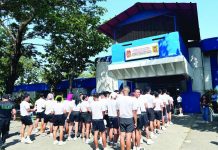 PRO–NIR assures merit-based police recruitment, rejects ‘padrino’ system Applicants for the regular and attrition quotas of the Philippine National Police queued for their turn to undergo the agility physical test conducted on May 6 and 7, 2026, at the Bacolod City Police Office grounds. MAE SINGUAY/PN