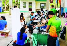 Personnel of the Philippine Statistics Authority-Guimaras conducted simultaneous National ID registration, demographic information updating and correction, and 2026 Community-Based Monitoring System (CBMS) re-assessment and validation activities in Barangay Balcon Melliza, Jordan, Guimaras on April 14, 2026, as part of the agency’s continuing effort to bring essential government services closer to local communities. PSA-GUIMARAS PHOTO
