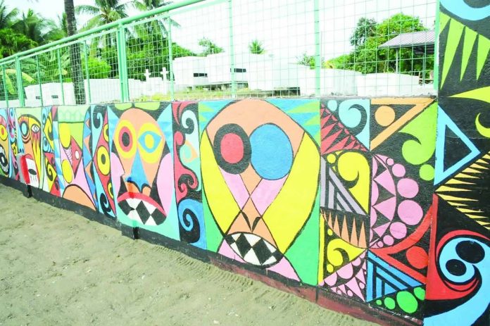The 30-meter commemorative mural honoring renowned Sagaynon artist Nunelucio “Nune” Alvarado unveiled in Sagay City on May 5. SAGAY CITY PIO PHOTO