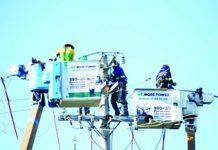 DOE: Gov’t actions avert P7/kWh power hike amid Mideast conflict MORE Electric and Power Corporation linemen are doing maintenance work in Iloilo City in this file photo. The Department of Energy said Wednesday, May 6, that government measures helped prevent a possible P7 per kilowatt-hour increase in electricity rates amid the Middle East crisis. MORE POWER PHOTO