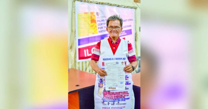 mai mel carreon copy_superimposed ALL GUTS, NO GLORY. In this photo taken on October 15, 2018 Iloilo City’s perennial election candidate – and loser – Carmelo “Mel” Carreon announces his withdrawal of his certificate of candidacy for senator. He instead decided to run for mayor – and eventually failed. PN FILE