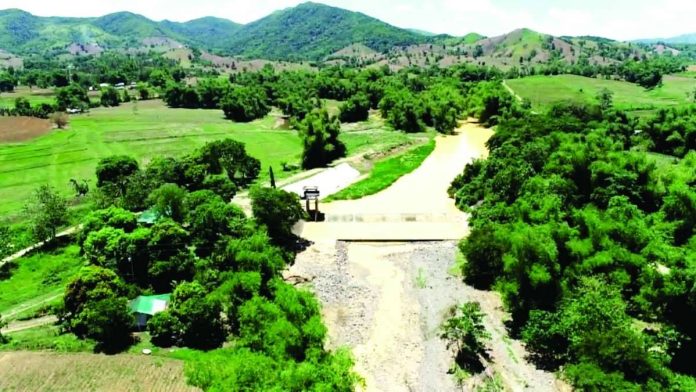 neljoy_irriigation1_compressed_resized The Barotac Viejo River Irrigation System Dam in Iloilo Province is one of the six irrigation dams in Westesrn Visayas experiencing critical low levels of water, according to the National Irrigation Administration. NIA-6