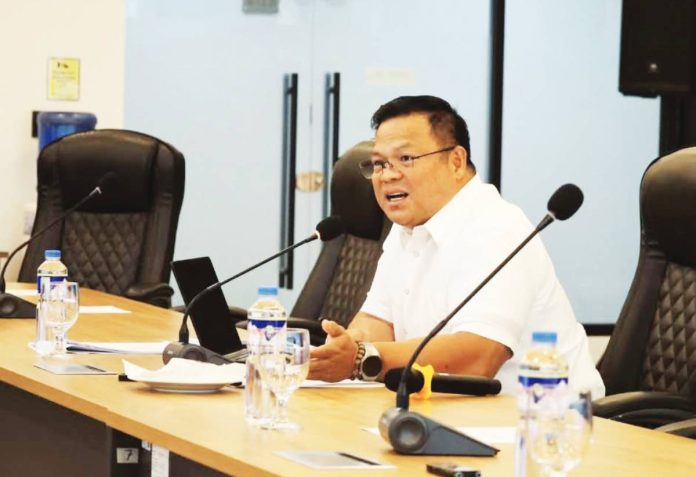 “Resuming normal Wholesale Electricity Spot Market operations is the most suitable course of action at this juncture. This will allow electricity prices to more accurately mirror current market conditions while maintaining consumer protection safeguards,” says Energy Regulatory Commission chair and CEO Francis Saturnino Juan. ERC PHOTO