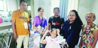 Senior citizens in Iloilo Province such as this elderly woman receive cash incentives from the provincial government under its recognition program for octogenarians, nonagenarians, and centenarians. Local social welfare personnel lead the distribution of financial assistance honoring the elderly sector’s lifelong contributions to their communities. PSWDO