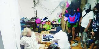 Law enforcers arrested a barangay tanod and his wife, tagged as high-value suspects, and seized more than P1 million worth of alleged shabu on May 6 in Zone 3, Barangay San Juan, Molo, Iloilo City. ICPO PHOTO
