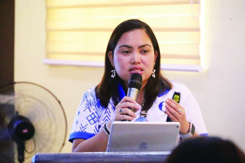 Anna Karla Villanueva, Social Welfare Officer III of the Regional Juvenile Justice and Welfare Committee 6, says many of the minors involved in crimes come from households experiencing serious family concerns, including lack of supervision, emotional support, and parental guidance. “Because they lack attention and proper guidance from their families, they tend to seek companionship from peers, and sometimes these peer groups become negative influences,” adds Villanueva. DSWD REGION 6 PHOTO