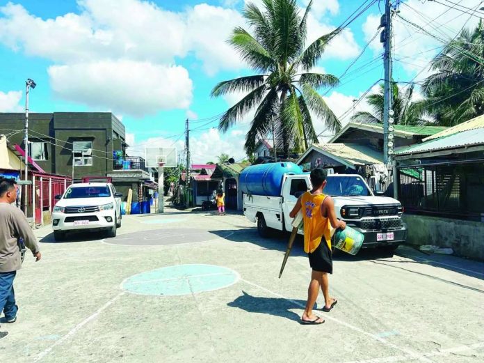 water shortage Personnel from the Iloilo City General Services Office (GSO) deliver water to Barangay Calaparan, Arevalo district – one of 10 barangays in the city currently classified as critical water shortage hotspots. ILOILO CITY GSO PHOTO