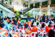 Bacolod rolls out P1.782-M cash incentives for city’s Palaro delegation Mayor Greg Gasataya leads the distribution of P1.782 million in cash incentives to Bacolod City's athletes, coaches, trainers, and chaperones who represented the Negros Island Region in the 2026 Palarong Pambansa during a ceremony at the Bacolod City Government Center on June 18. BCCO-PIO PHOTO