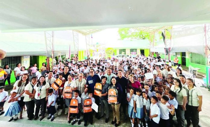 Bacolod_add'l_school_supplies_compressed_resized Bacolod City Mayor Greg Gasataya, joined by members of the City Council, led the distribution of free school supplies and school bags to students of Cabugwason Elementary School on June 8, 2026. The city government's educational assistance program is expected to benefit more than 113,000 students enrolled in public elementary and secondary schools across Bacolod City for School Year 2026–2027. BCCO-PIO PHOTO