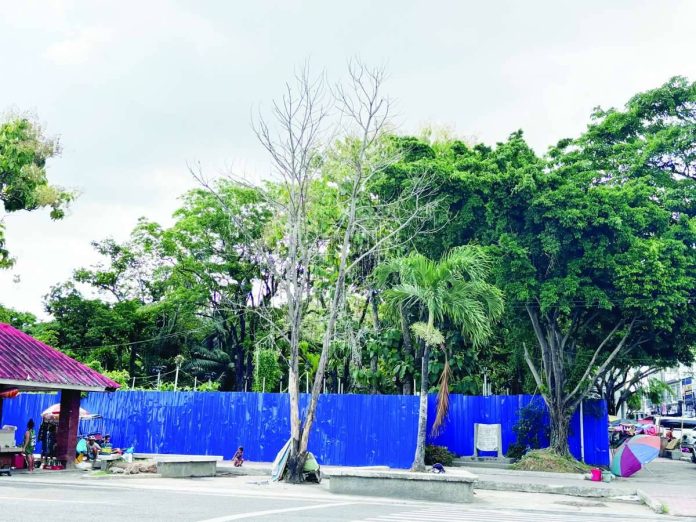 Bacolod_plaza_compressed_resized The Bacolod Public Plaza undergoes redevelopment under the Tourism Infrastructure and Enterprise Zone Authority (TIEZA) as part of a P300-million project that also covers the Bacolod City Government Center fountain. The upgrades aim to enhance landscaping, lighting systems, and public amenities in two of the city’s key landmarks. MAE SINGUAY/PN