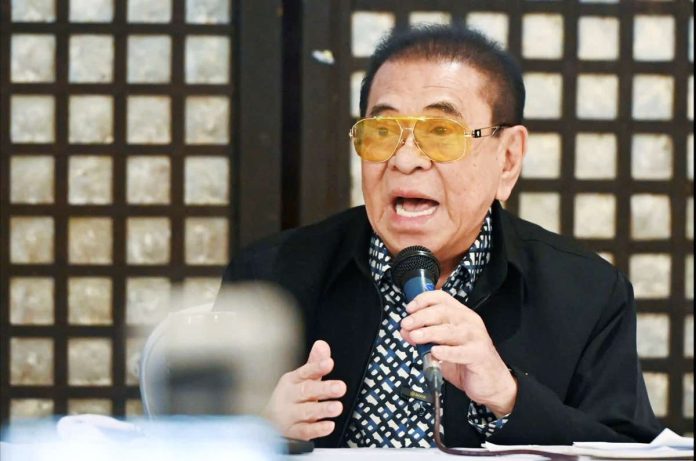 Chavit_copy_compressed_resized Following his arrest in Quezon City, 84-year-old former Ilocos Sur governor Luis “Chavit” Singson posted bail. He has been charged with cyber libel.