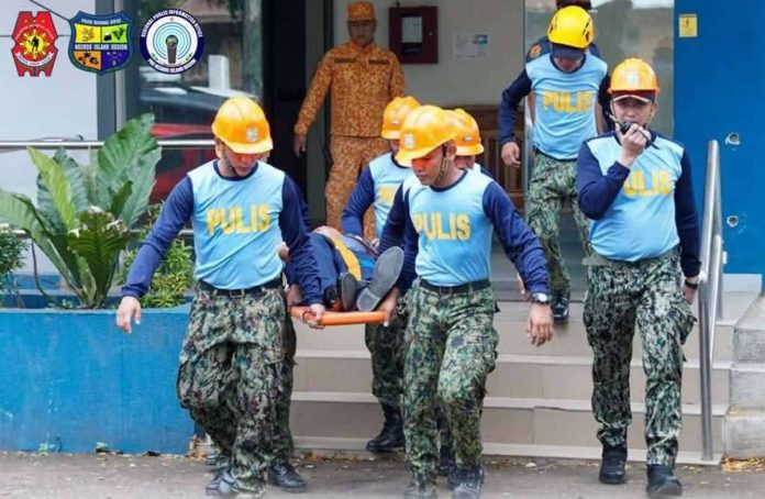PRO-NIR_drills_compressed_resized Personnel of the Police Regional Office–Negros Island Region (PRO-NIR), together with members of the Armed Forces of the Philippines, Bureau of Fire Protection, Philippine Red Cross, Office of Civil Defense, and other partner agencies, participated in the Second Quarter Nationwide Simultaneous Earthquake Drill at Camp Alfredo M. Montelibano Sr. in Bacolod City on June 18, reinforcing inter-agency coordination and disaster preparedness. PRO-NIR PHOTO