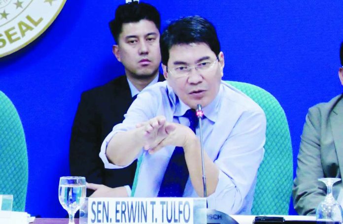 Senate_review_juvenile_copy_compressed_resized “Are the parents of children in conflict with the law being held accountable enough? Are the rehabilitation facilities even existing, let alone working?” asks Sen. Erwin Tulfo, chairman of the Senate Committee on Social Justice, Welfare and Rural Development.