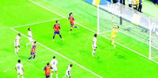 Cape Verde goalkeeper Vozinha makes a save against Spain during their FIFA World Cup group-stage match, helping his country secure a historic first-ever World Cup point in a scoreless draw. REUTERS