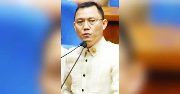 ang Cong. James “Jojo” Ang of the Uswag Ilonggo party-list publicly pledged to step down from office should evidence show he received a suitcase containing money linked to flood control projects.