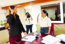 Baronda files cyber libel rap vs 18 ex-Marines, lawyer Iloilo City Lone District’s Rep. Julienne “Jam-jam” Baronda files cyber libel complaints against 18 former Marines and Atty. Levito Baligod before Prosecutor Hazel Mascariñas of the National Prosecution Service at the Department of Justice on Wednesday, June 3.