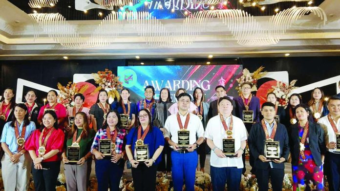 ime_top_taxpayers_copy_compressed_resized Iloilo Province recognizes its top taxpayers for Calendar Year 2025 during an awarding ceremony on June 25, honoring individuals and corporations whose tax contributions continue to help fund the provincial government’s healthcare, education, infrastructure, and other development programs. The recognition highlights the vital role of responsible taxpayers in sustaining the province’s growth and public services.