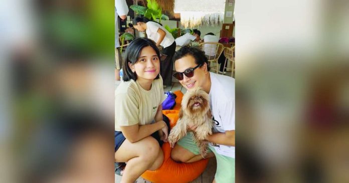 isabel john lloyd copy_compressed_superimposed John Lloyd Cruz (right) and his girlfriend Isabel Santos