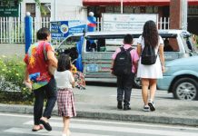 Today, parents and guardians will be bringing their wards to public schools as classes resume. In Iloilo City, traffic enforcers are on full alert. They will focus on areas with large numbers of students and roads where heavy traffic is expected to ensure the safety of children and the smooth flow of traffic. PN FILE
