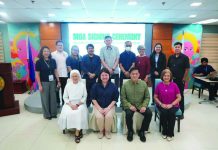 Mayor Raisa S. Treñas poses with hospital officials and representatives following the ceremonial MOA signing for the implementation of the Iloilo City Government-Medical Assistance Program (ICG-MAP), a partnership that expands medical assistance and strengthens healthcare access for vulnerable Ilonggos. Standing (L-R) are Iloilo City Health Officer Dr. Mary Ann Poli-Diaz; Dr. Venerio G. Gasataya Jr., medical director of Healthway Qualimed Hospital Iloilo; Ms. Rhea A. Garcia of Medicus Medical Center of Iloilo; Dr. Patria A. Tobias, chief of Medical Professional Staff II of Western Visayas Medical Center; Mr. Jo Marie Crisiz P. Muyco, administrator of Iloilo Doctor’s Hospital; Mr. Jonas Belosillo, Mayor Treñas’ Chief of Staff; Dr. Grace Ariete-Albaña, administrator of Metro Iloilo Hospital and Medical Center; Dr. Debbie Noblezada-Uy, chief Medical Officer of Medical City Iloilo; and Dr. Dave Endel R. Gelito III, Medical Center Chief II of West Visayas State University-Medical Center. Sitting (L-R) are Sr. Arcelita S. Sarnillo, SPC, Hospital Administrator of St. Paul’s Hospital of Iloilo, Inc.; Mayor Raisa S. Treñas; Dr. Elmer Pedregosa, hospital director and administrator of Iloilo Mission Hospital; and Dr. Meride D. Lavilla, Vice Chairman and Vice President for Finance of Asia Pacific Medical Center Iloilo.
