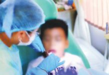 Oral diseases remain a major public health concern – DOH-6 A young patient undergoes a dental examination. According to the Department of Health, poor oral health affects the well-being of many Filipinos and contributes to broader health complications. It this thus campaigning for proper oral hygiene practices and raising awareness on the importance of oral health as part of overall well-being. DOH-6
