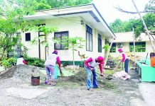 P72.7-M DOLE-funded Brigada Eskwela drive covers 751 schools across Western Visayas TUPAD workers under the Department of Labor and Employment – Region 6 carry out cleanup, repair, landscaping and maintenance activities in public schools across Western Visayas as part of Brigada Eskwela. A total of 11,896 workers have been deployed to 751 schools. DOLE-6