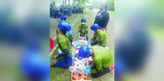 Participants demonstrated rescue techniques and administered first aid during enhancement training conducted by the Capiz Provincial Disaster Risk Reduction and Management Unit in preparation for the 2026 Regional Rescue Olympics, as part of the province's observance of National Disaster Resilience Month. CAPIZ PROV’L GOV’T COMMUNICATIONS GROUP PHOTO