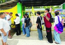 Capiz public schools seek funds to boost campus security A school personnel manually inspected the bags of students before they entered the campus of a public school in Roxas City, Capiz, as part of heightened security measures amid the lack of metal detectors in several schools across the province. The Department of Education–Capiz has called for increased funding and stronger community support to improve campus safety and strengthen security infrastructure.