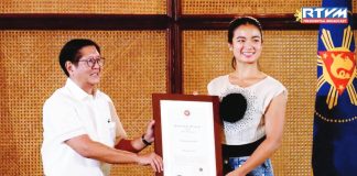 President Ferdinand R. Marcos Jr. honored Filipino tennis star Alexandra “Alex” Eala at Malacañang recently, describing her as a national inspiration who has brought immense pride to the country through her achievements, humility, and unwavering Filipino identity. PCO