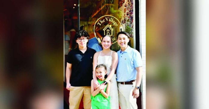 LJ reyes shop copy_compressed_superimposed LJ Reyes, her husband Philip Evangelista and her children Aki and Summer. @WEARETYEVILLAGECOOKIE/INSTAGRAM PHOTO