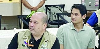 Agriculture Secretary Francisco "Kiko" Tiu Laurel Jr. (left) and Negros Occidental Third District Rep. Javier Miguel Benitez answered questions from the media during the DA chief's visit to Negros Occidental on July 24. Laurel expressed optimism that the United States will reopen its market to Philippine blue swimming crabs, while Benitez pledged to push the country's reapplication and support measures to restore the industry's access to the U.S. market. CESAR JOLITO III PHOTO