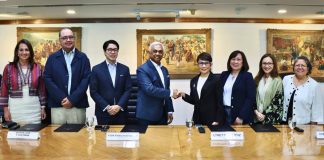 LANDBANK President and CEO Lynette V. Ortiz (center right) and WEnergy Global CEO Atem S. Ramsundersingh (center left), together with partners, Archipelago Renewables Corporation President Quintin Jose V. Pastrana (3rd from left), Maharlika Clean Power Holdings Corporation Treasurer Jose Antonio Gozun (2nd from left), LANDBANK EVP Charlotte I. Conde (3rd from right), and FVP Ann Marijell B. Ong (2nd from right), formalize an ₱800-million financing agreement to deploy hybrid renewable energy-powered microgrids in underserved communities in Palawan. Also present as witnesses are H.E. Ambassador of the Netherlands Marielle Geraedts (leftmost) and Department of Energy (DOE) Undersecretary Rowena Cristina L. Guevara (rightmost).