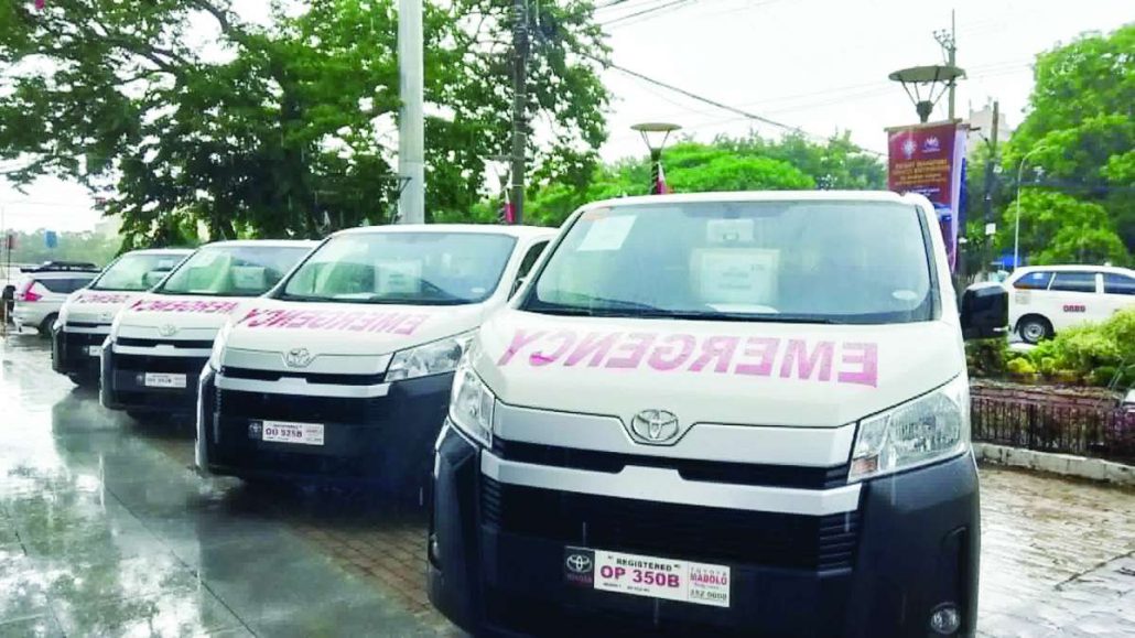 FOR LIFE-SAVING MISSIONS. New Patient Transport Vehicles donated by the Philippine Charity Sweepstakes Office, worth P19.251 million, were lined up during a recent turnover ceremony at Casa Real de Iloilo in Iloilo City. The fleet, distributed to the provinces of Iloilo, Aklan, Antique, Capiz, Guimaras, and Negros Occidental, is expected to strengthen emergency medical transport and improve access to healthcare, particularly for patients in geographically isolated and underserved communities. IME SORNITO/PN