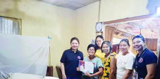 HONORING A CENTENARIAN. Officials and personnel of the National Commission of Senior Citizens – Western Visayas visit and present a P100,000 cash gift and certificate to a bedridden centenarian beneficiary as part of the government’s Centenarians Act program. The initiative recognizes Filipinos who have reached 100 years of age for their longevity and lifelong contributions to society. NCSC-6