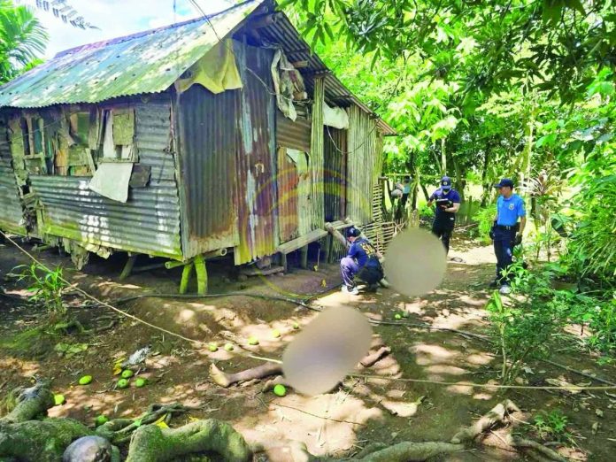 passi_couple_copy_compressed_resized Police personnel inspect the residence of elderly couple Opo and Arceli Sobredo who were found shot to death outside their home in Barangay Salngan, Passi City, Iloilo, on July 5, 2026. Passi City police believe that at least two to three suspects were involved in the killing. PHOTO COURTESY OF DYRI RMN ILOILO