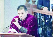 Padilla says ‘one-sided’ remark a call for fairness in Sara impeachment trial Sen. Robin Padilla argues that if an impeachment trial witness is not automatically disqualified despite a conviction, fairness should likewise be considered for senator-judges who are merely facing pending cases and have not been convicted.